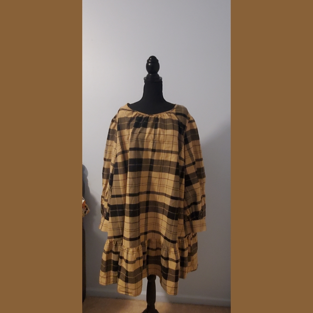 AVA & VIV SIZE 2X PLAID TAN AND BLACK DRESD
